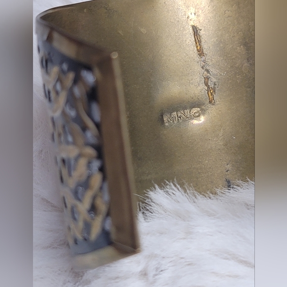 Wide Diamond Cut Brass Cuff Bracelet - Mango - Picture 3 of 5